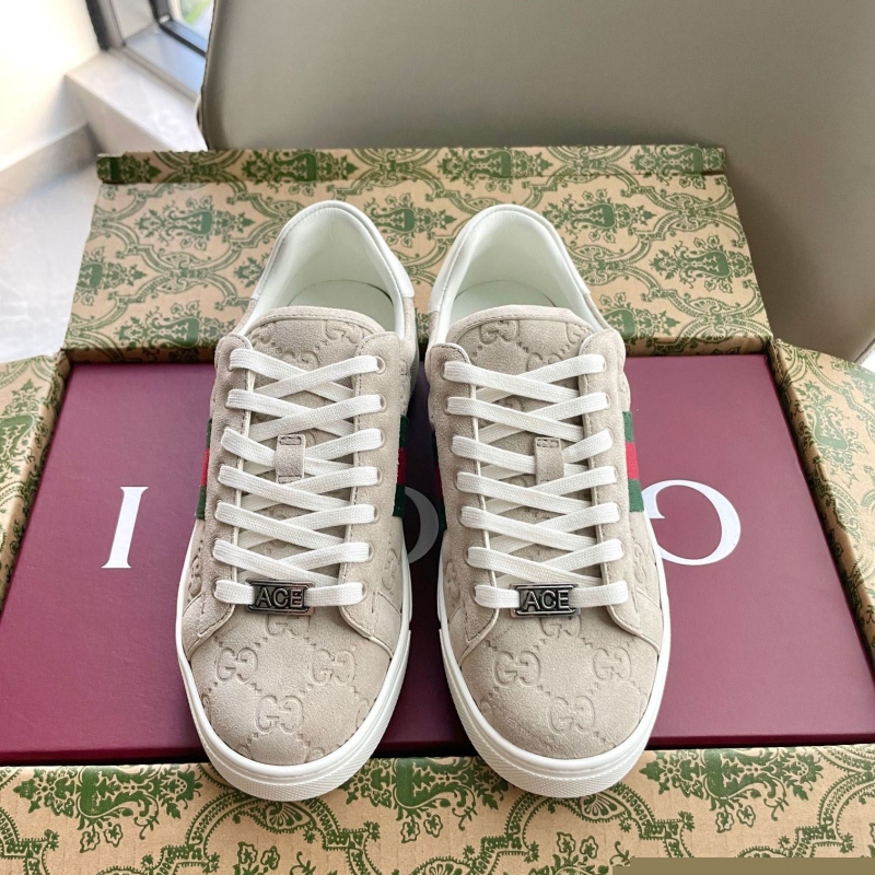 G*u*i casual shoes